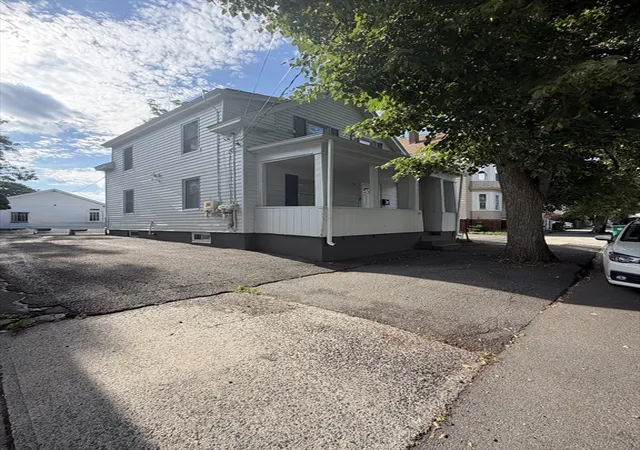1st image of 70 Robinson St, Lynn, MA 01905 | MLS# 73547830