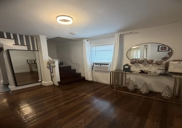 3rd image of 70 Robinson St, Lynn, MA 01905 | MLS# 73547830