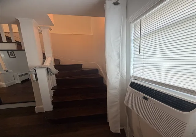 4th image of 70 Robinson St, Lynn, MA 01905 | MLS# 73547830