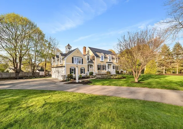 1st image of 18 Ocean Ave, Newburyport, MA 01950 | MLS# 73558554