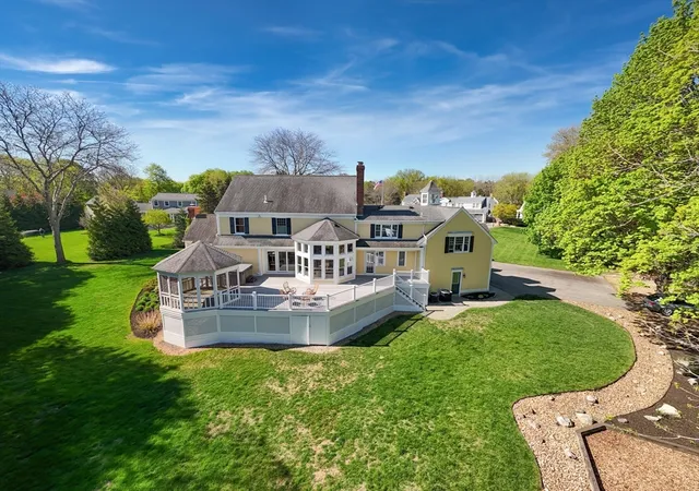 2nd image of 18 Ocean Ave, Newburyport, MA 01950 | MLS# 73558554