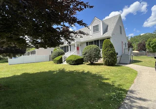 Photo 3 of Sale Pending at 19 Abbott St, Merrimac, MA 01860 | MLS# 73557011 | Listing updated on 2026-08-26