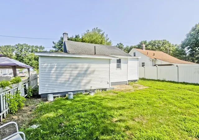 20th image of 143 Davenport St, Springfield, MA 01119 | MLS# 73563636