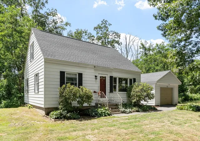 1st image of 430 Williams Rd, Fitchburg, MA 01420 | MLS# 73558197