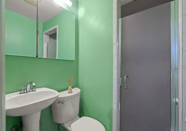 2nd image of 162 Endicott St, Boston, MA 02113