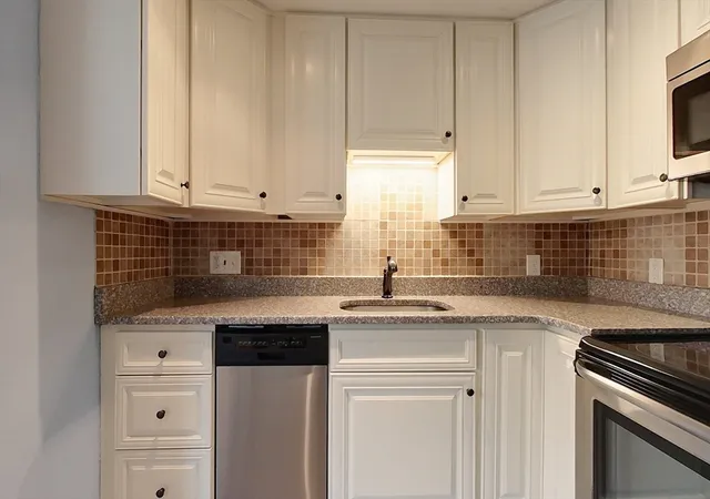 image of 138 Rea St, Lowell, MA 01852 | MLS# 73567977