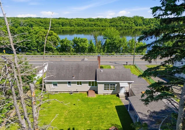 2nd image of 375 River Rd, Agawam, MA 01001 | MLS# 73534124