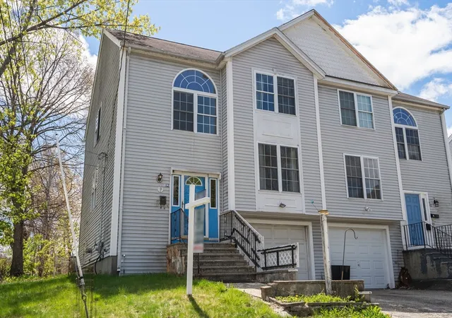 Homes for sale in Worcester, MA | 12 Hyannis Pl, Worcester, MA 01604 | MLS# 73512247