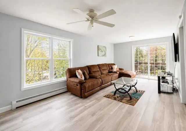 Homes for sale in Worcester, MA | 12 Hyannis Pl, Worcester, MA 01604 | MLS# 73512247