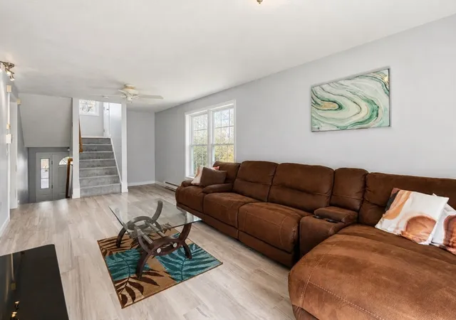 Homes for sale in Worcester, MA | 12 Hyannis Pl, Worcester, MA 01604 | MLS# 73512247
