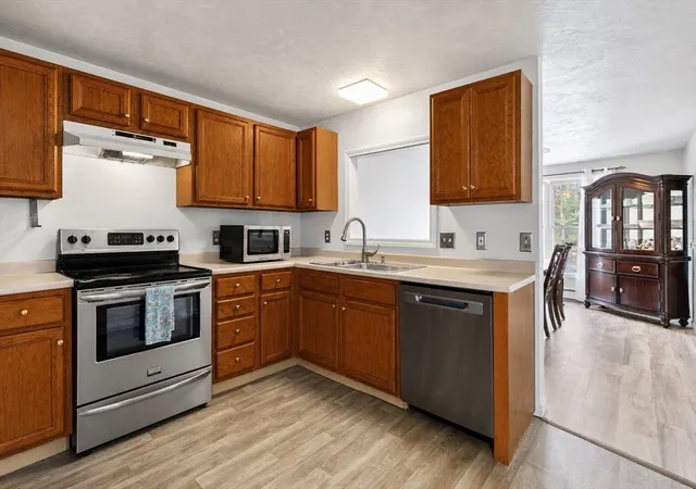 Homes for sale in Worcester, MA | 12 Hyannis Pl, Worcester, MA 01604 | MLS# 73512247