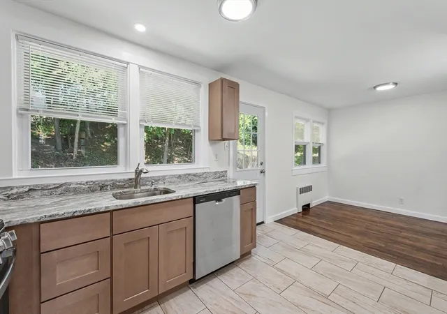 4th image of 28 Hayes Ave, Lowell, MA 01854 | MLS# 73551205