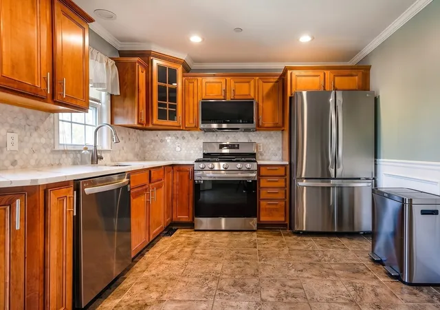 3rd image of 40 Winchester Ln #15, Fall River, MA 02721 | MLS# 73558721