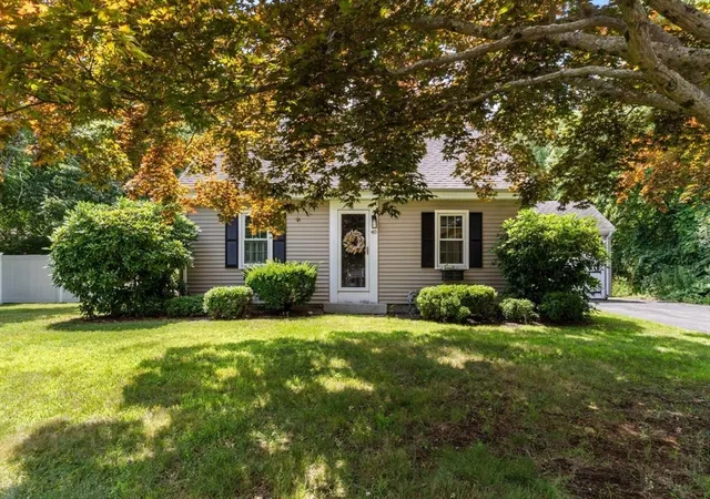 1st image of 40 Washington St, Abington, MA 02351 | MLS# 73554126