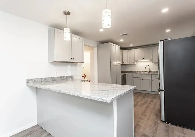 4th image of 164 Hall St, Raynham, MA 02767 | MLS# 73537127