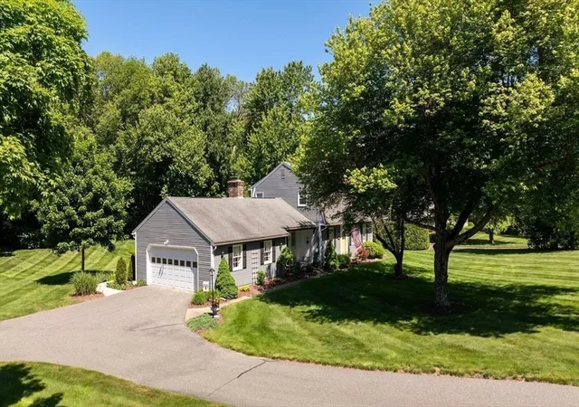Homes for sale in Wilbraham, MA | 279 Main Street, Wilbraham, MA 01095 | MLS# 73532231