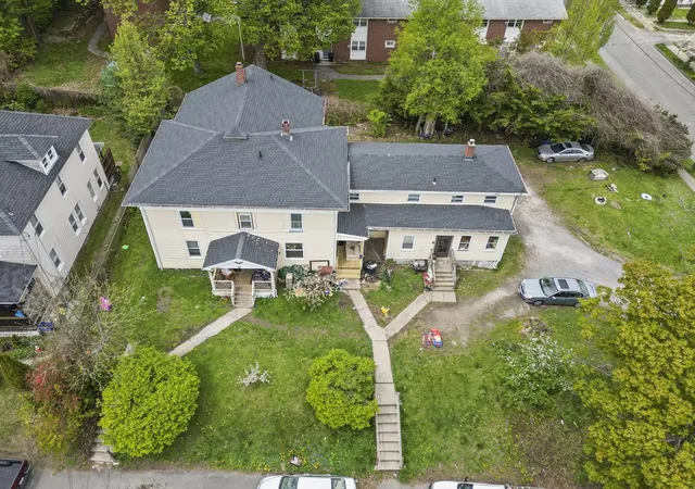 3rd image of 8-12 Hall Pl, Pittsfield, MA 01201 | MLS# 73519485