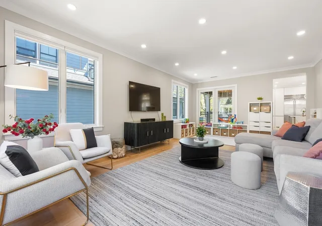 4th image of 80 Verndale St #80, Brookline, MA 02446 | MLS# 73516451