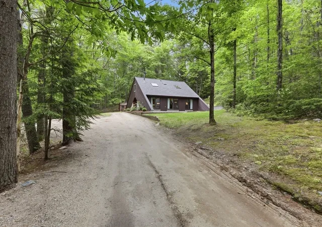 Homes for sale in Pepperell, MA | 39 Hog Hill Road, Pepperell, MA 01463 | MLS# 73527139