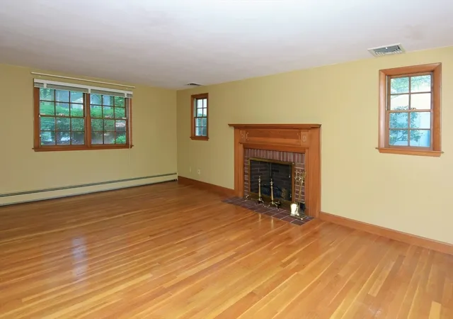 Photo 3 of Sale Pending at 39 Winona St, Peabody, MA 01960 | MLS# 73540104 | Listing updated on 2026-09-03