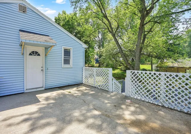 Homes for sale in Springfield, MA | 85 Bircham St, Springfield, MA 01104 | MLS# 73545411