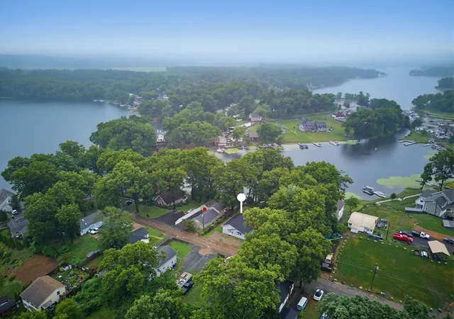 Homes for sale in Southwick, MA | 109 N Lake Ave, Southwick, MA 01077 | MLS# 73546139