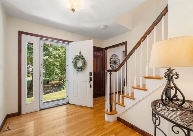 Homes for sale in Framingham, MA | 8 Gaslight Lane, Framingham, MA 01702 | MLS# 73547753