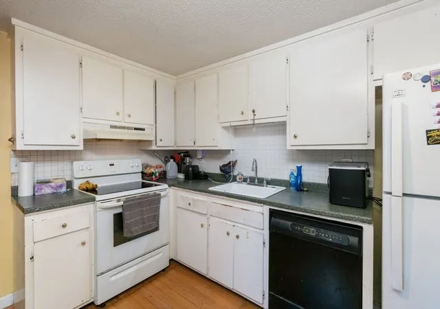 Homes for sale in Lowell, MA | 271 Humphrey St, Lowell, MA 01850