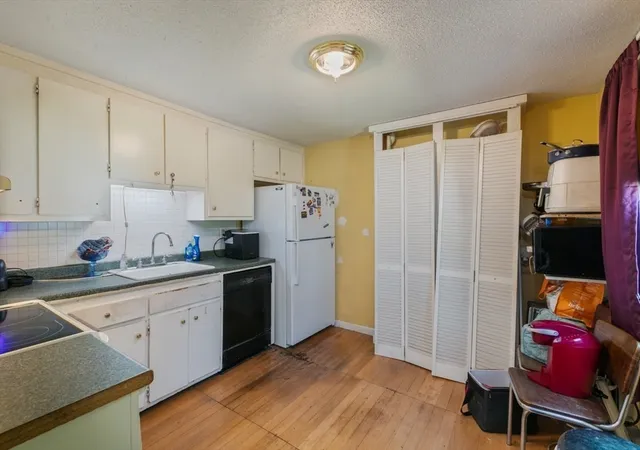 Homes for sale in Lowell, MA | 271 Humphrey St, Lowell, MA 01850
