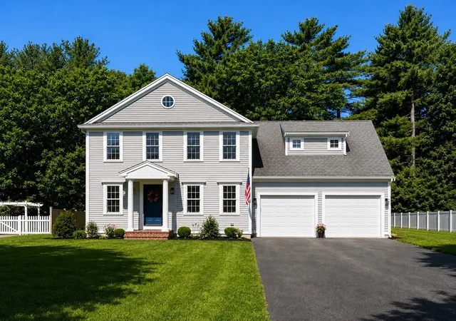 2nd image of 61 Nobadeer Cir, Kingston, MA 02364 | MLS# 73537668