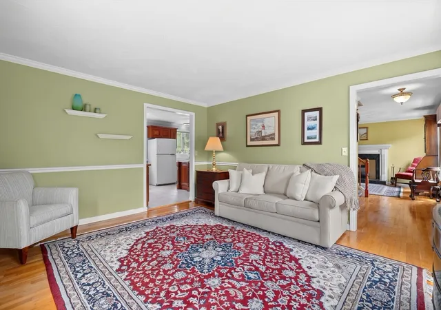 5th image of 799 Hanover St, Hanover, MA 02339 | MLS# 73547288