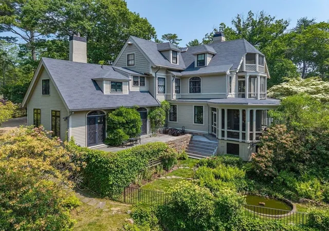 1st image of 802 Hale Street, Beverly, MA 01915 | MLS# 73539531