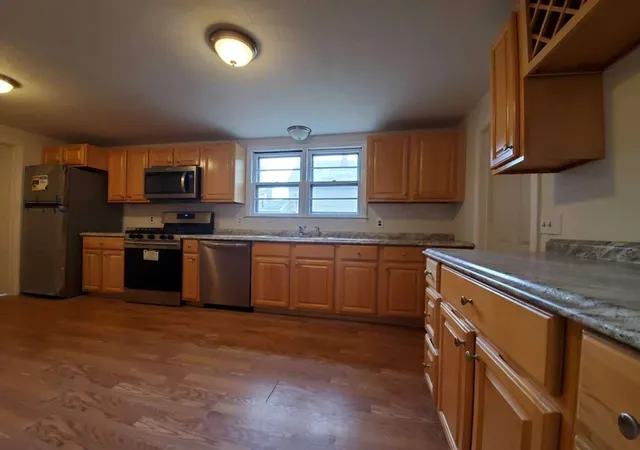 5th image of 19 Wallis Park, Lunenburg, MA 01462 | MLS# 73491938