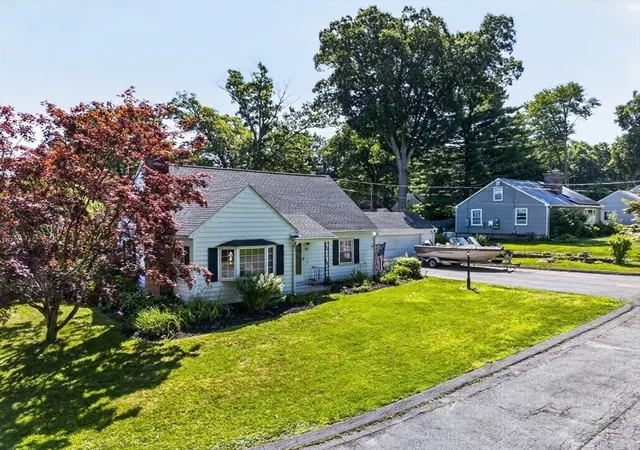 Photo 1 of Single family home for sale at 20 Westernview Cir, East Longmeadow, MA 01028 | MLS# 73555432 | Listing updated on 2026-08-23