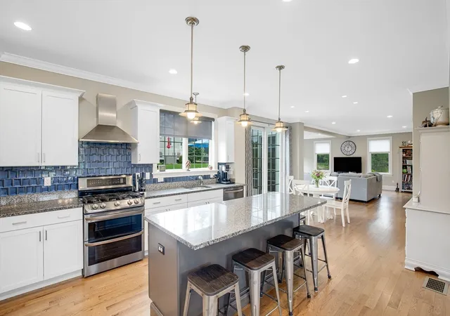 4th image of 5 Point Shore Dr, Amesbury, MA 01913 | MLS# 73559003