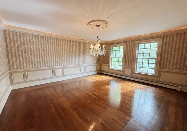 4th image of 32 Solomon Pierce Road, Lexington, MA 02420 | MLS# 73547595