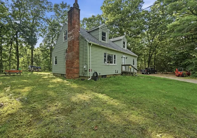 5th image of 483 Federal St, Montague, MA 01351 | MLS# 73565704