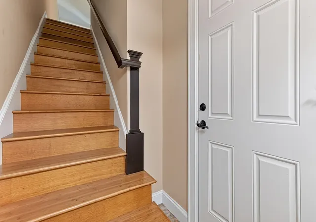 3rd image of 18 Saint Marys Way #18, Marlborough, MA 01752 | MLS# 73558180