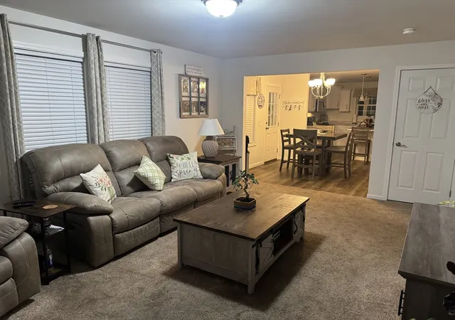 4th image of 4 Manorcrest, Nashua, NH 03062 | MLS# 73555558