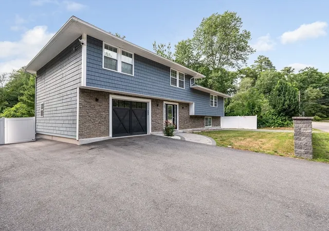 2nd image of 230 North St, Tewksbury, MA 01876 | MLS# 73543248