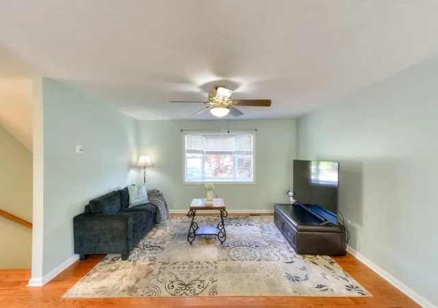 4th image of 39 Ledgecrest Dr, Worcester, MA 01603 | MLS# 73543969