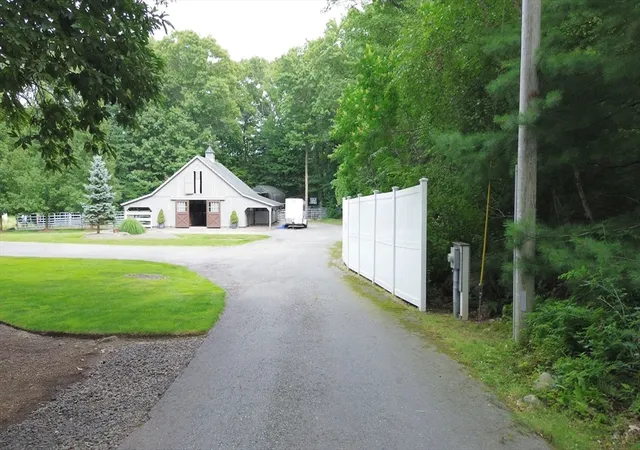 Photo 3 of Single family home for sale at 1253 Smith St, North Dighton, MA 02764 | MLS# 73565360 | Listing updated on 2026-09-25