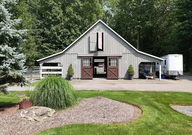 Photo 3 of Single family home for sale at 1253 Smith St, North Dighton, MA 02764 | MLS# 73565360 | Listing updated on 2026-09-25