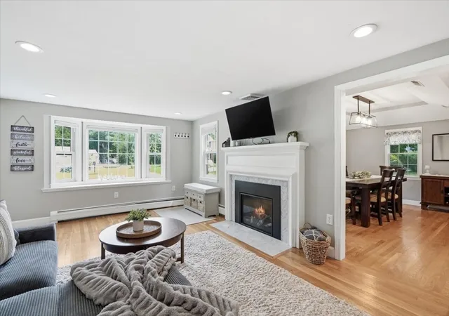 Photo 4 of Sale Pending at 31 Rayfield Rd, Marshfield, MA 02050 | MLS# 73562479 | Listing updated on 2026-09-01