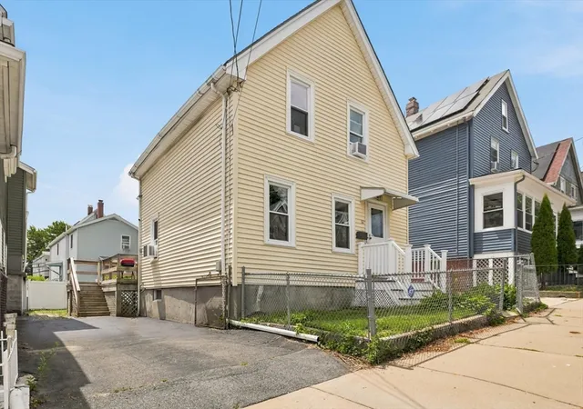 3rd image of 32 Villa Ave, Everett, MA 02149 | MLS# 73564425
