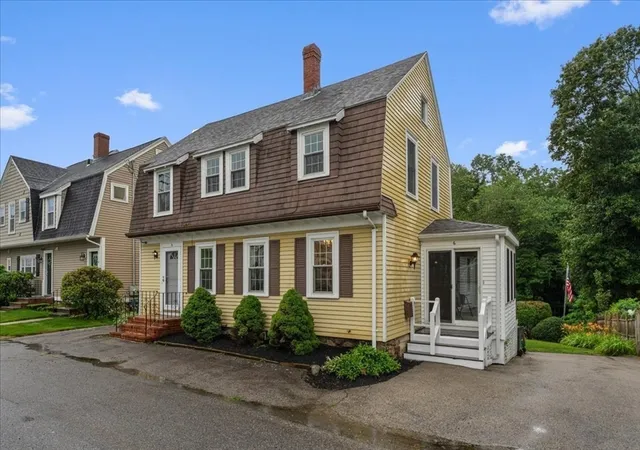 2nd image of 6 Edmond St, Haverhill, MA 01835 | MLS# 73559045