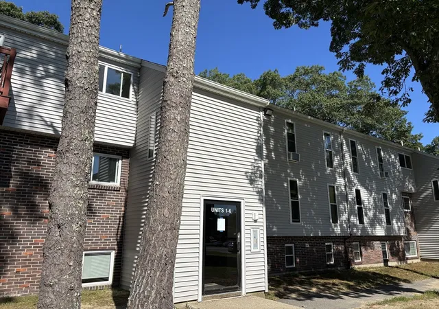 Photo 1 of Condo for sale at 10 Tide View Path #1, Plymouth, MA 02360 | MLS# 73566577 | Listing updated on 2026-09-12