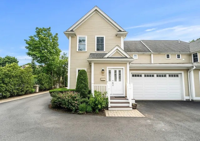 36th image of 290 Nevada St #290, Newtonville, MA 02460 | MLS# 73534616