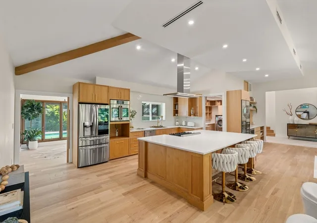 2nd image of 27 Rutgers Rd, Andover, MA 01810 | MLS# 73560717