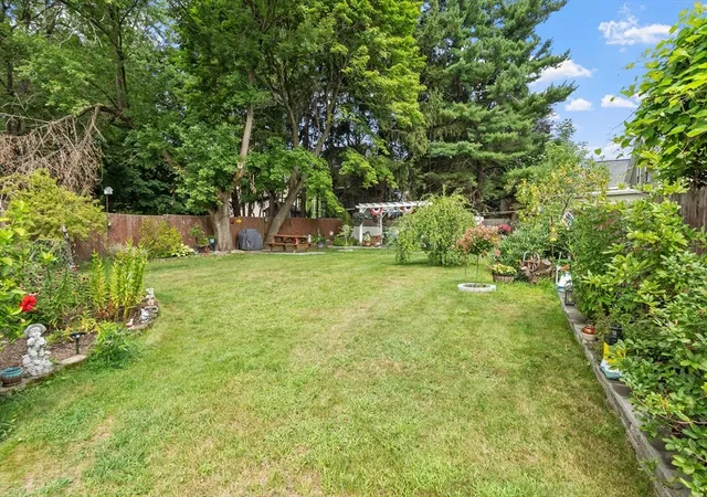 27th image of 122 Lawrence, Clinton, MA 01510 | MLS# 73568062